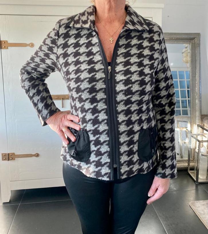 Blazer jasje jacket ruit print grijs zwart & rits 40/ 42 Xl, Kleding | Dames, Jasjes, Kostuums en Pakken, Zo goed als nieuw, Jasje