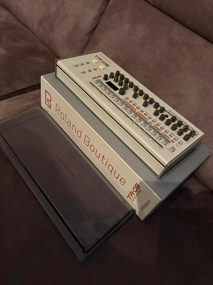 Roland Boutique TR-09, Muziek en Instrumenten, Drumcomputers, Zo goed als nieuw, Roland, Ophalen