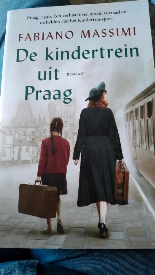 Fabiano Massimi - De kindertrein uit Praag, Boeken, Literatuur, Zo goed als nieuw, Nederland, Ophalen of Verzenden