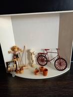 Poppenhuis spulletjes, fiets, tuingereedschap, potten ea, Verzamelen, Poppenhuizen en Toebehoren, Ophalen of Verzenden, Zo goed als nieuw