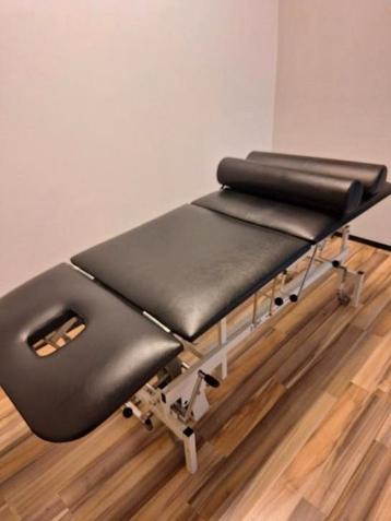 Massagetafel Behandeltafel Behandelbank met accessoires   beschikbaar voor biedingen