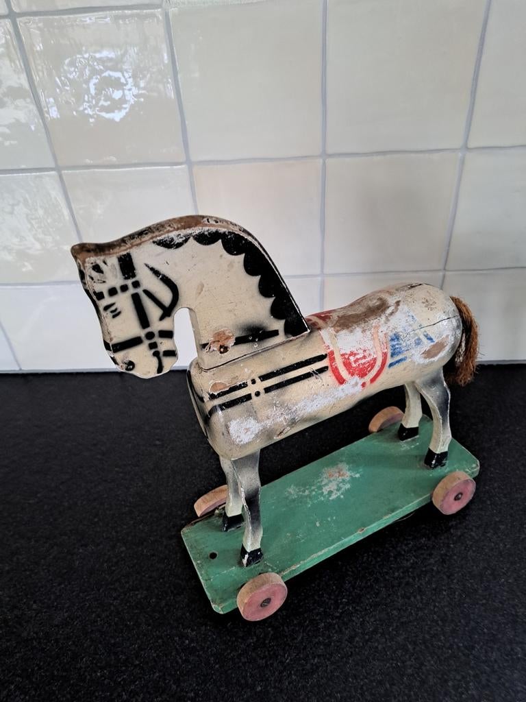 Oud houten speelgoed paard op wielen, Antiek en Kunst, Ophalen of Verzenden