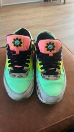 Nike W Air Max 90 LX Groen maat 41, Kleding | Dames, Schoenen, Ophalen of Verzenden, Zo goed als nieuw, Groen, Sneakers of Gympen