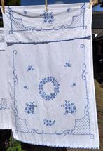 Vintage handdoekrek doek hand geborduurd 90 x 58 cm (HR16), Huis en Inrichting, Ophalen of Verzenden, Gebruikt