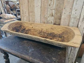oude trog ``WOONWINKEL RUSTIEK`` beschikbaar voor biedingen
