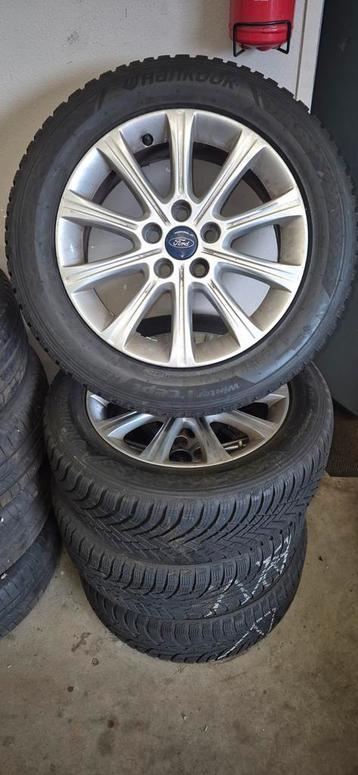 Ford 16" Velgen met Hankook Winterbanden 215/55/R16 beschikbaar voor biedingen