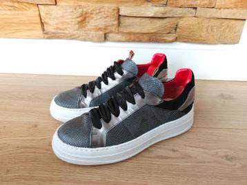 Jan Jansen Neptune Sneakers Gris ZGAN! maat 39 beschikbaar voor biedingen