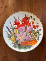 Franklin Mint Wedgwood Sierborden - Flowers of the Year 1977, Verzamelen, Ophalen of Verzenden, Zo goed als nieuw, Porselein, Bord of Schaal