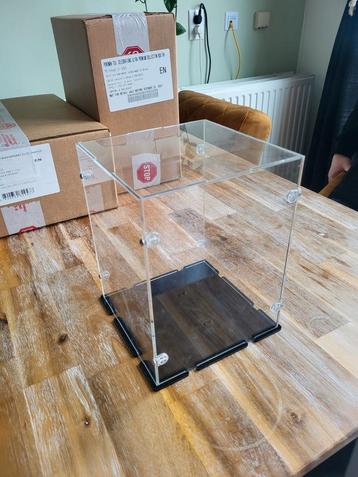LEGO STAR WARS / Vitrine / Display Case acryl (11x) beschikbaar voor biedingen