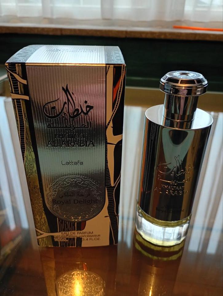 Lattafa - Khalaat Al Arabia - Royal Delight 100ml, Sieraden, Tassen en Uiterlijk, Uiterlijk | Parfum, Zo goed als nieuw, Ophalen of Verzenden
