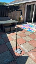 Vloerlamp industrieel, Ophalen of Verzenden, Zo goed als nieuw