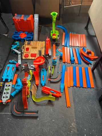 Grote partij hotwheels beschikbaar voor biedingen