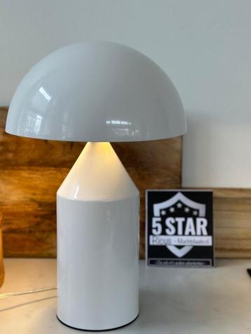 Oluce Metaal - Nieuw! - Wit beschikbaar voor biedingen