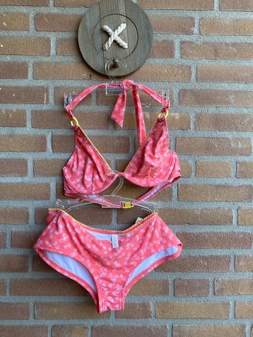 Esprit bikini beschikbaar voor biedingen