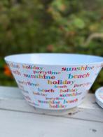 Melamine servies | 4x bordjes, 4x bakjes, 1 saladeschaal, Overige materialen, Gebruikt, Overige typen, Ophalen of Verzenden