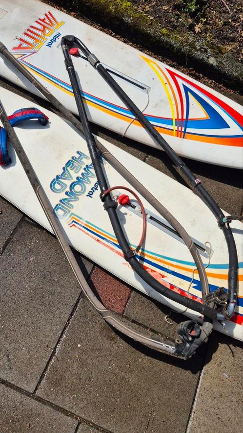 Heel veel surfplank spullen mistral tarifa plank, Watersport en Boten, Windsurfen, Gebruikt, Complete set, 250 tot 300 cm, Met vin(nen)