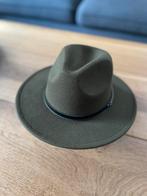 Donkergroene cowboyhoed, nieuw met gespje., Ophalen of Verzenden, Nieuw, One size fits all, Hoed