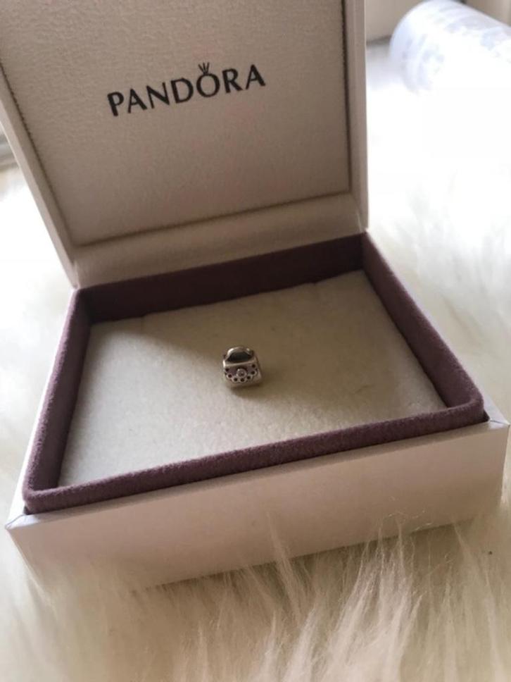 Zilveren Pandora tasjes bedel, Sieraden, Tassen en Uiterlijk, Bedels, Zo goed als nieuw, Pandora, Zilver, 1 bedel, Verzenden