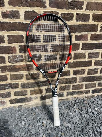 Babolat Evoke 105 tennisracket beschikbaar voor biedingen