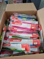 Partij 370 kinder tandenborstels + 370 mini tandpasta 12ml, Ophalen, Nieuw
