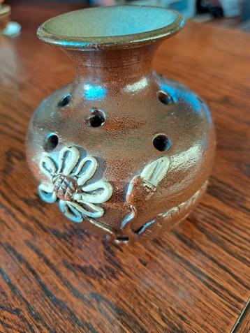 5.  Bloemenvaasje - 8.5 cm beschikbaar voor biedingen