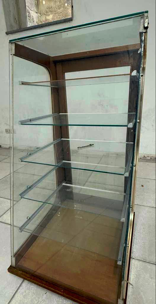 Vintage Vitrinekast met Glazen Planken, Huis en Inrichting, Kasten | Vitrinekasten, Gebruikt, 100 tot 150 cm, Minder dan 50 cm