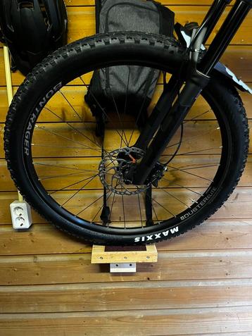 Mtb wielset 29” Bontrager (incl casette en nieuwe schijven) beschikbaar voor biedingen