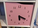 KALLAX inzet met deur, klok, roze, 33x33 cm, Staande klok, Zo goed als nieuw, Ophalen