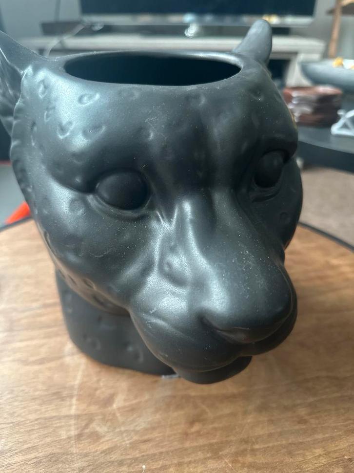 Panter bloempot  zwart urban jungle, Huis en Inrichting, Woonaccessoires | Vazen, Zo goed als nieuw, Zwart, Minder dan 50 cm, Overige materialen