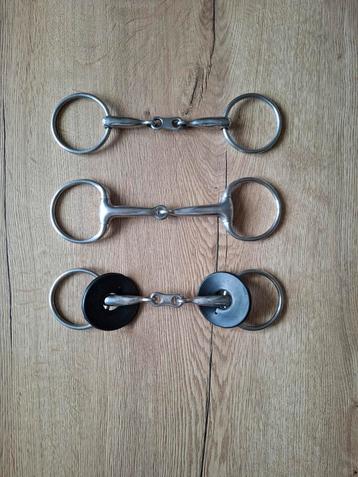 Verschillende Harry's Horse bitjes  beschikbaar voor biedingen