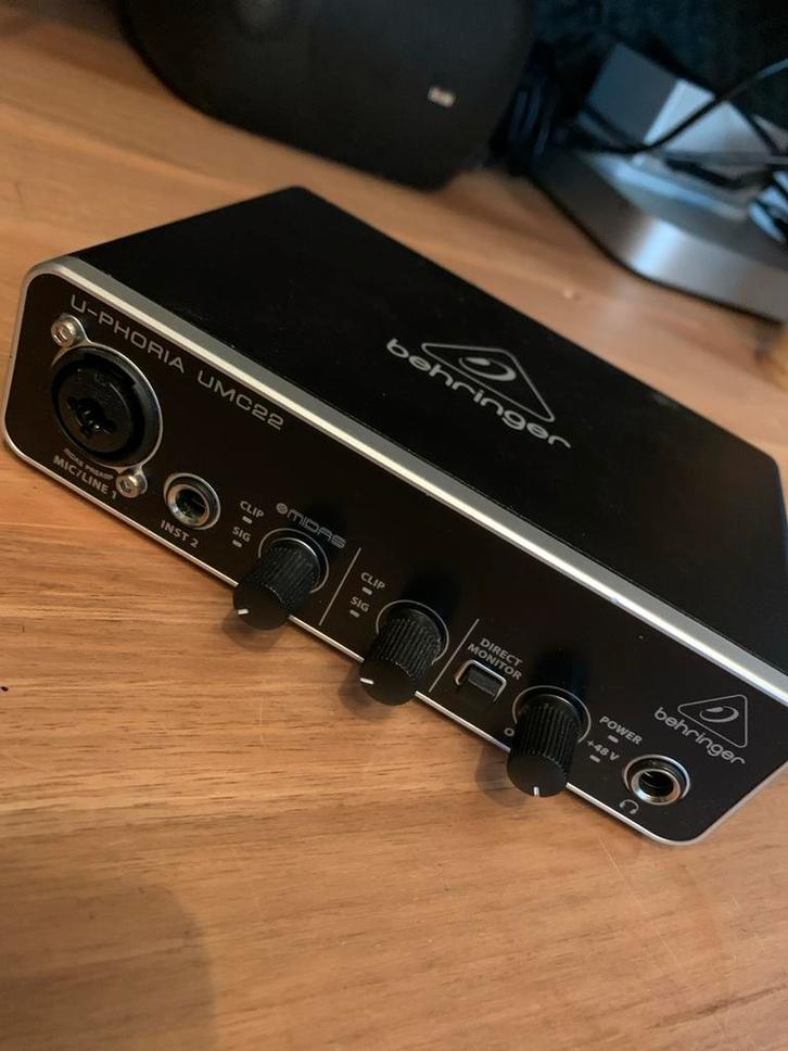 Behringer U-Phoria UMC22 Audio Interface, Muziek en Instrumenten, Midi-apparatuur, Gebruikt, Ophalen of Verzenden