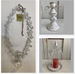 Brocante metalen kandelaars / 1x hangkandelaar - 1x stolpje, Huis en Inrichting, Woonaccessoires | Kandelaars en Kaarsen, Wit