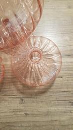 Zalm kleurige glazen vaasjes, Ophalen of Verzenden, Zo goed als nieuw, Glas, Minder dan 50 cm