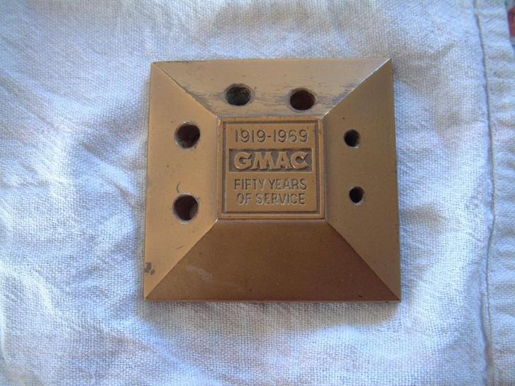 oude presse papier paperweight GMAC g.m.a.c. 1919-1969, Verzamelen, Overige Verzamelen, Ophalen of Verzenden
