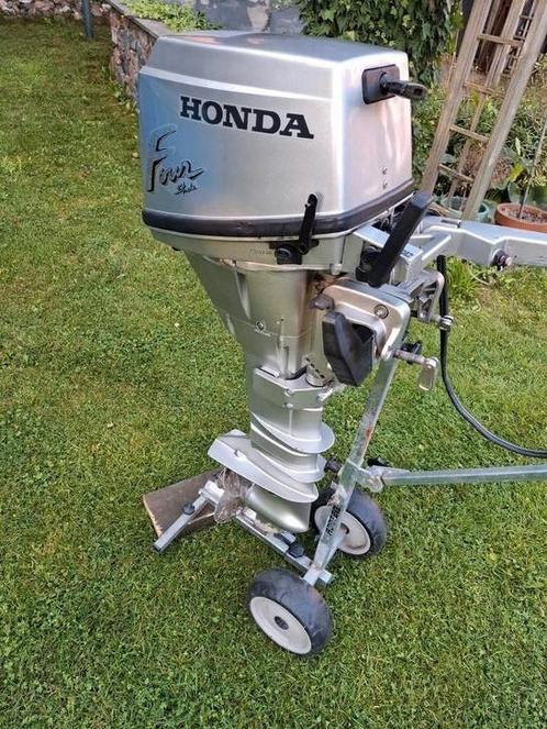 Zeer nette honda 10pk 4takt buitenboordmotor langstaart, Watersport en Boten, Buiten- en Binnenboordmotoren, Gebruikt, Benzine
