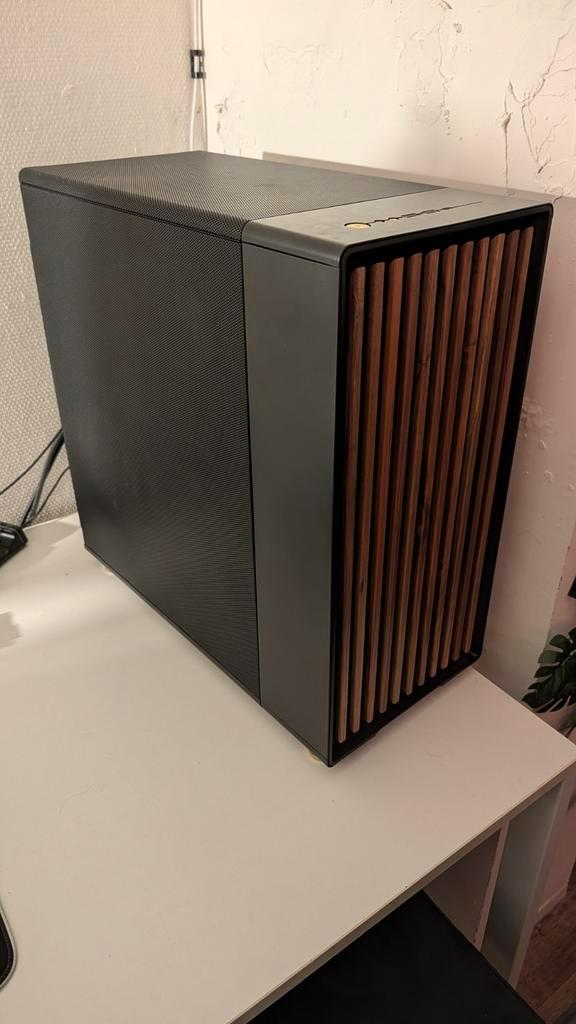 Fractal North XL mesh behuizing inc. Fans en AIO, Computers en Software, Computerbehuizingen, Zo goed als nieuw, Ophalen