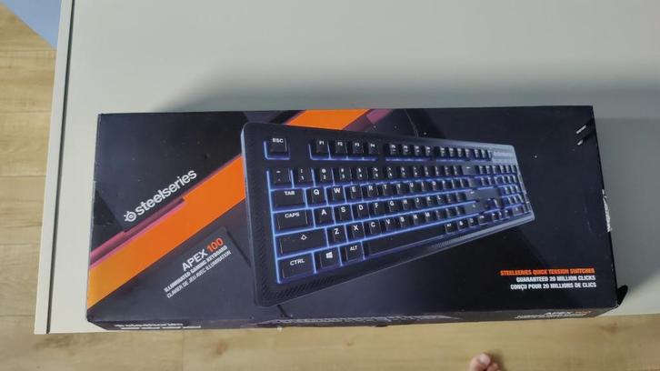 Steelseries Apex 100, Computers en Software, Toetsenborden, Zo goed als nieuw, Qwerty, Bedraad, Gaming toetsenbord, Ophalen