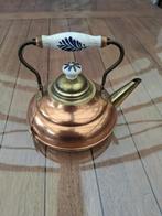 Antieke theepot, fluitketel, met beschilderd handvat., Antiek en Kunst, Antiek | Koper en Brons, Ophalen of Verzenden, Koper
