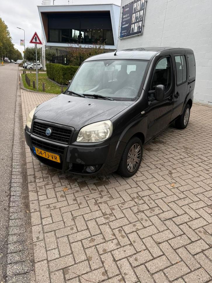 Fiat Doblo 1.4 Family Plus  7P 57KW  Nieuwe APK 2006 Grijs, Auto's, Fiat, Bedrijf, Doblo, Benzine, D, Overige carrosserieën, Handgeschakeld