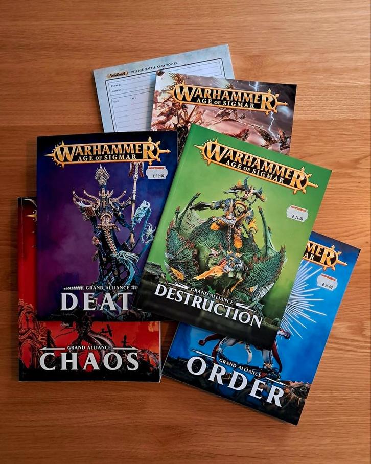 Warhammer Age of Sigmar set boeken, Hobby en Vrije tijd, Wargaming, Zo goed als nieuw, Warhammer, Boek of Catalogus, Ophalen of Verzenden