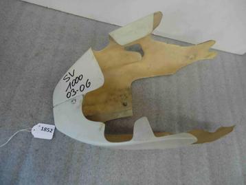 SV1000 2003 - 2009 Suzuki Kuipdeel D1-18613 beschikbaar voor biedingen