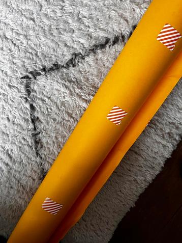 Savage Achtergrondrol Deep Yellow (nr. 71) beschikbaar voor biedingen