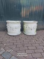 Twee grote halfronde plantenbakken met bloemversiering, Ophalen, Gebruikt, Minder dan 60 cm, Overige vormen