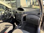 Toyota Yaris 1.0 VVT-i Idols APK 03/26, Auto's, Toyota, Voorwielaandrijving, Stof, Gebruikt, Zwart