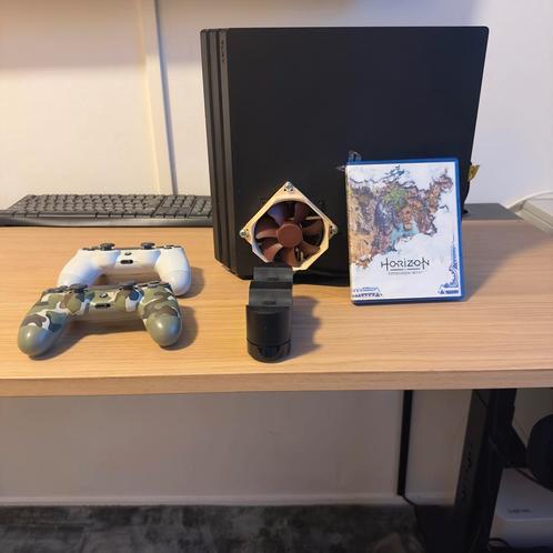 Modded PS4 Pro met Horizon & 2 Controllers 2tb ssd, Spelcomputers en Games, Spelcomputers | Sony PlayStation 4, Gebruikt, Pro