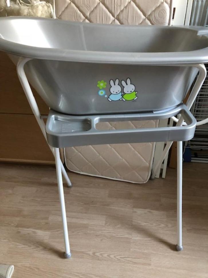 Bebe-Jou Badset Grijs van Nijntje met waterafvoer, Kinderen en Baby's, Badjes en Verzorging, Zo goed als nieuw, Badje, Bébé-jou