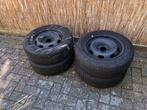 Te koop winterbanden gebruikt op peugeot 208 en 2008 (2015), Auto diversen, Auto-accessoires, Ophalen