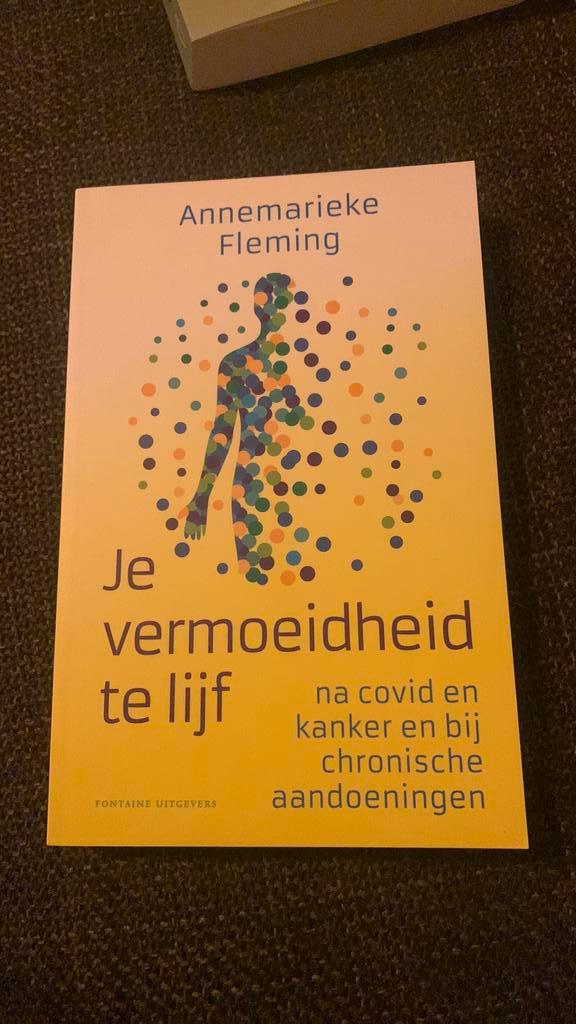 Annemarieke Fleming - Je vermoeidheid te lijf, Boeken, Gezondheid, Dieet en Voeding, Zo goed als nieuw, Ophalen of Verzenden