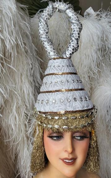antiek theater showgirl hoed hoofdtooi hoedje strass  beschikbaar voor biedingen