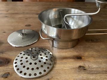 Passeerzeef / Roerzeef - 3 Zeven  pureerzeef beschikbaar voor biedingen